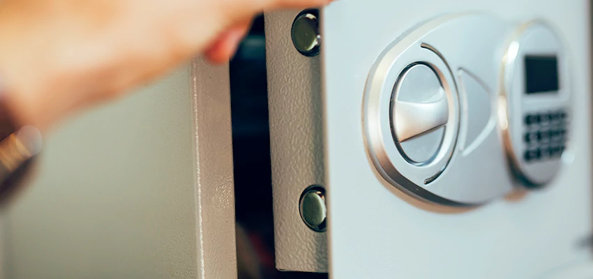 Fingerprint Safe Openers in Exeter, CA